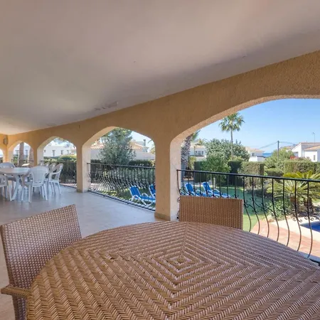 Pla Del Mar Villa